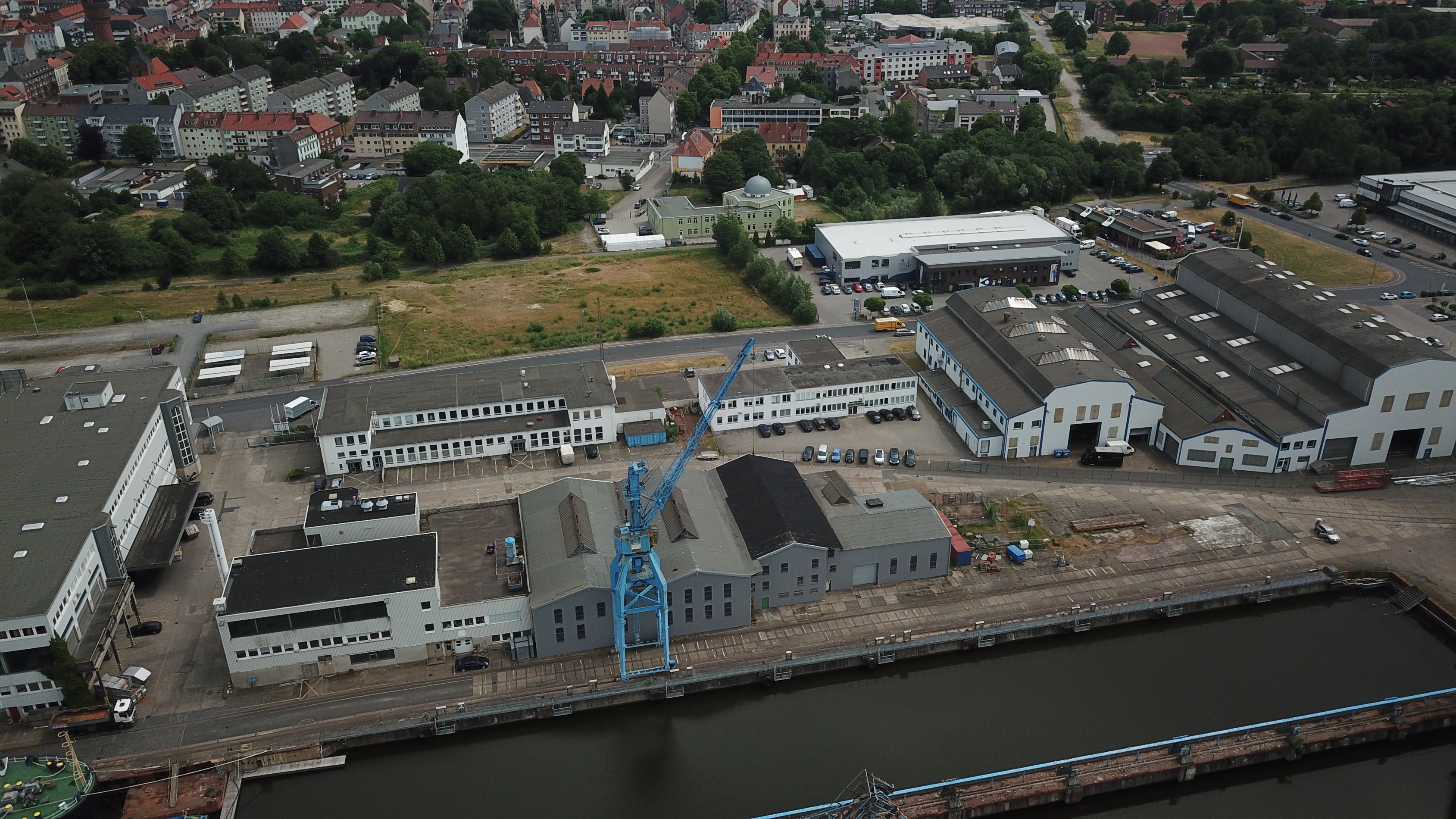 Acquisition of the premises of the Seebeck new shipyard together with the Ehlerding family