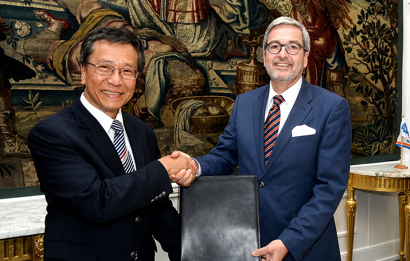 Sale of Lloyd Werft to the Genting Group from Hong Kong