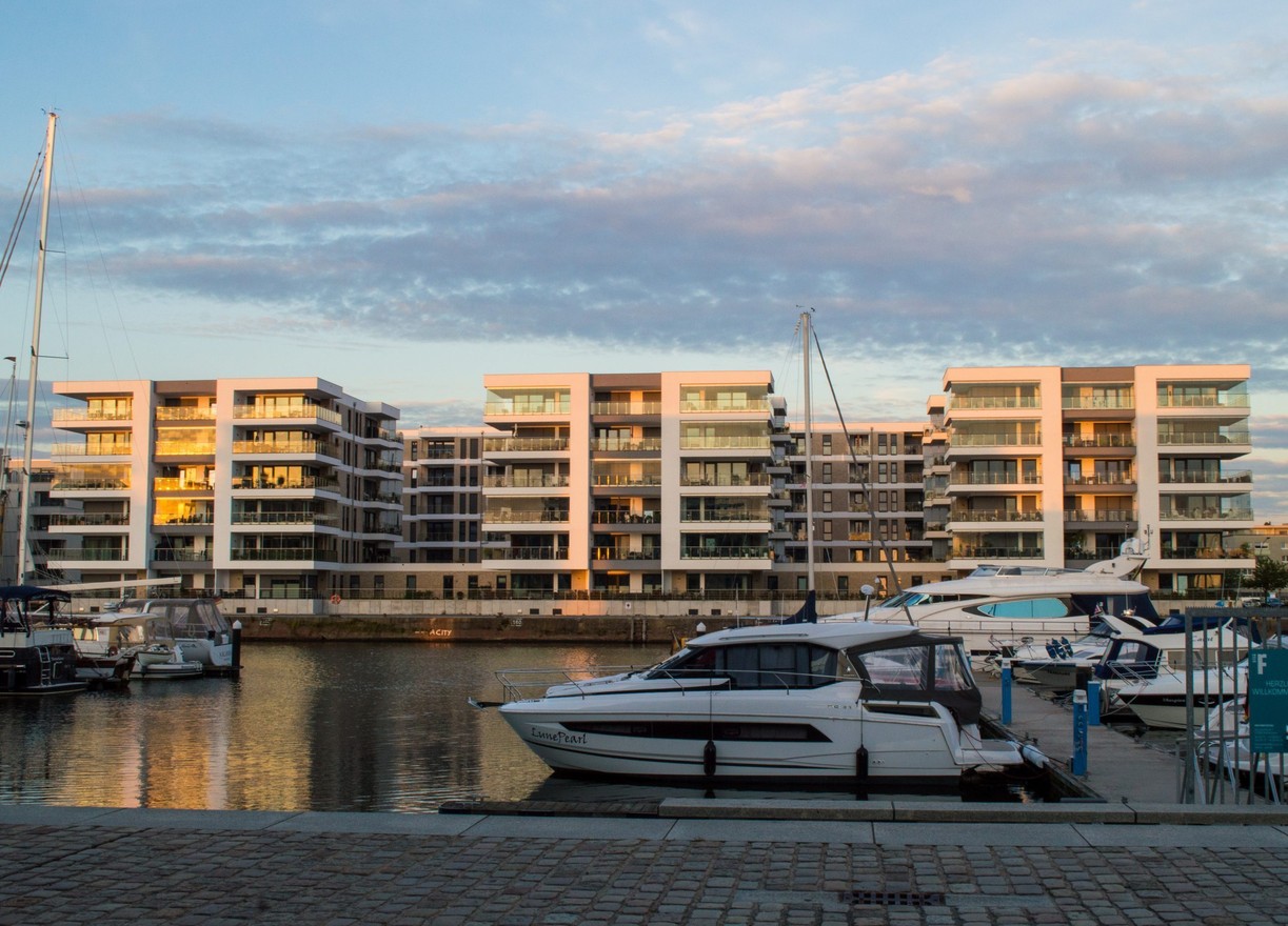 Port MarinA 26
